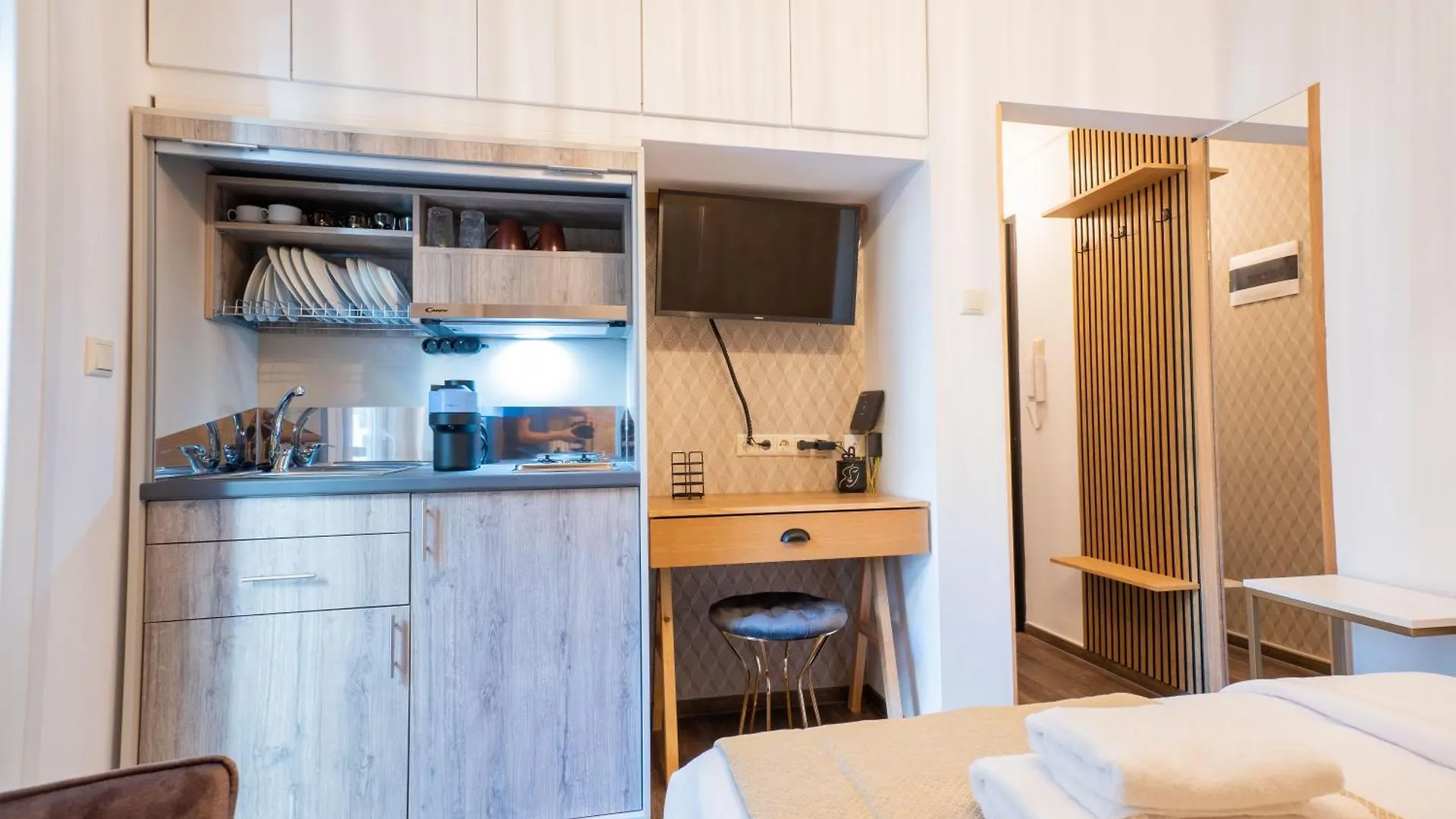 Apartment F & B Collection - Mini Studio For 2 Thessaloniki