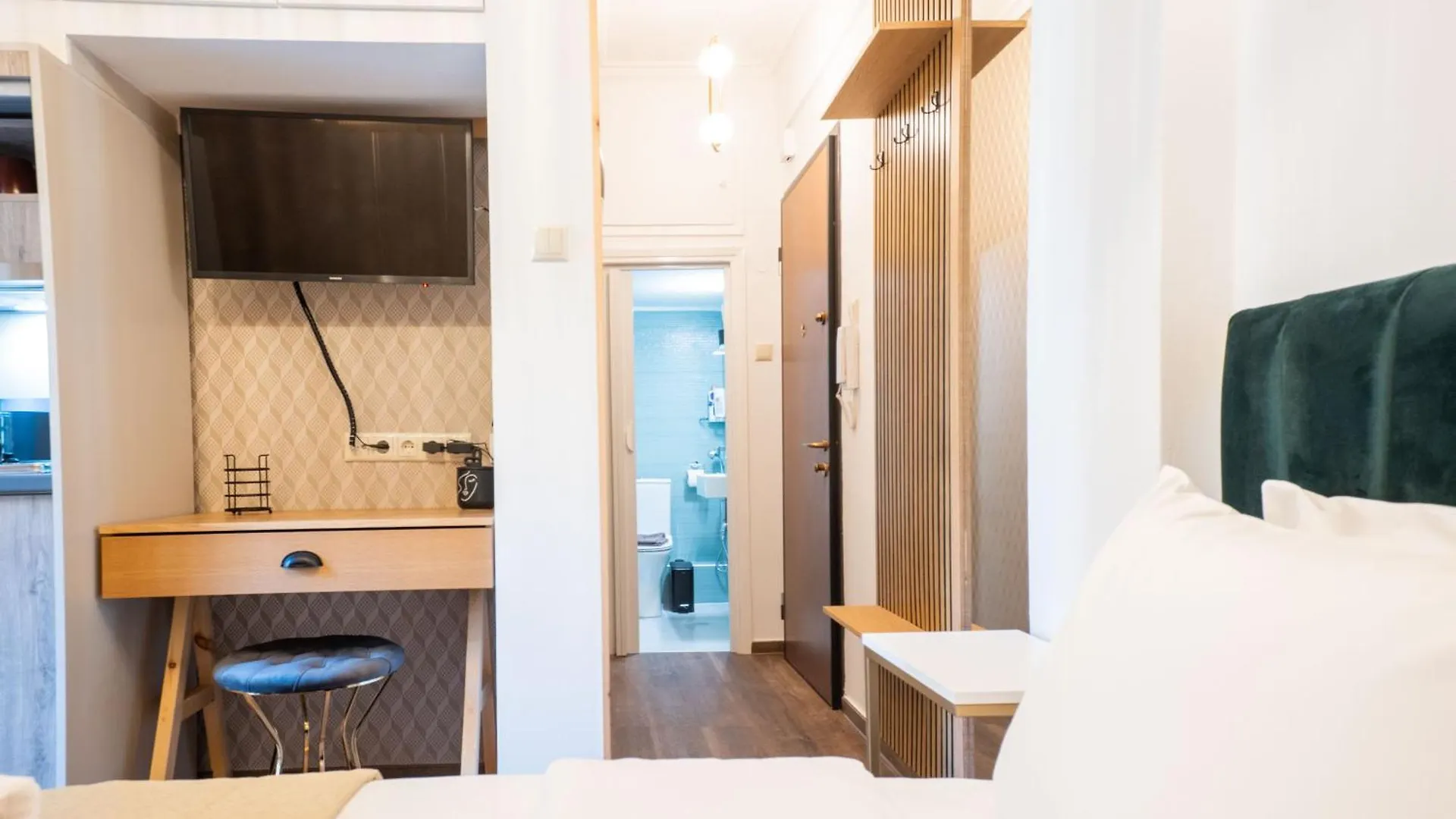 F & B Collection - Mini Studio For 2 Thessaloniki Apartment